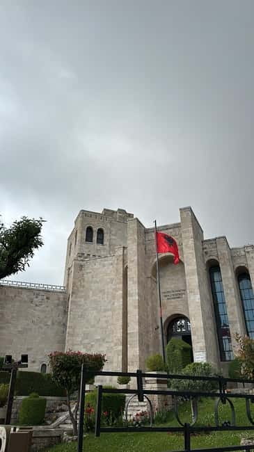 From Tirana/Shkoder: Kruja Castle, Old Bazaar, Sari Salltik - Shopping the old bazaar