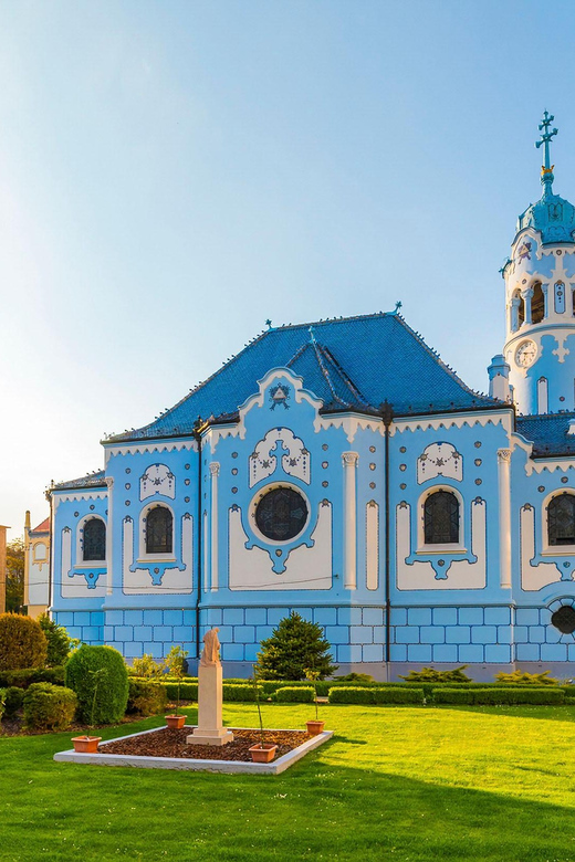From Vienna: Bratislava with Local Guide, Castle & UFO Views - Key points to know before booking