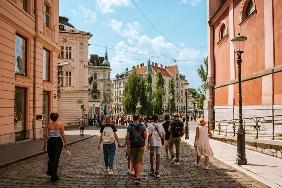From Zagreb: Ljubljana, Postojna Cave & Predjama Castle Tour - A long day with a useful structure