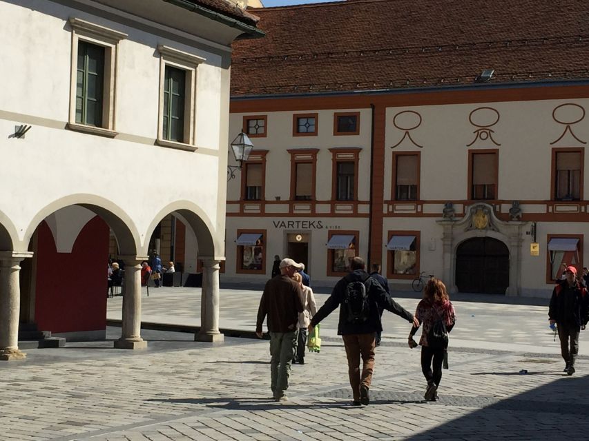 From Zagreb: Varazdin Baroque Town & Trakoscan Castle - Free time in Varaždin: plan a simple break