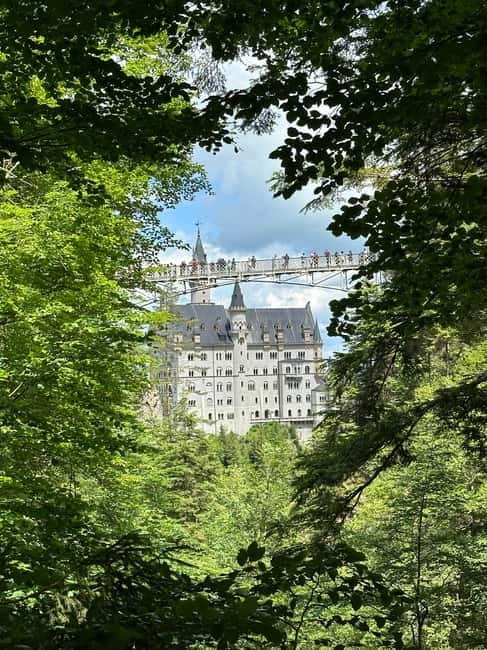 From Zurich: Neuschwanstein Castle Private Tour with Lunch - Marys Bridge and the first castle view