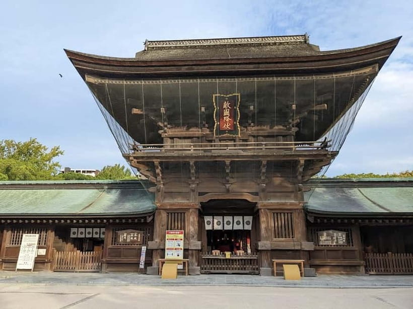 Fukuoka Cultural Walk: Castle, Shrines, Temples & Tales - Neighborhood streets, food, and shopping advice