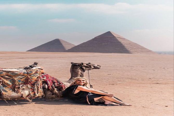Full-Day Private Tour to the Giza Pyramids, Sphinx, Citadel and Khan El Khalili Bazaar - Three hours among the pyramids at Giza