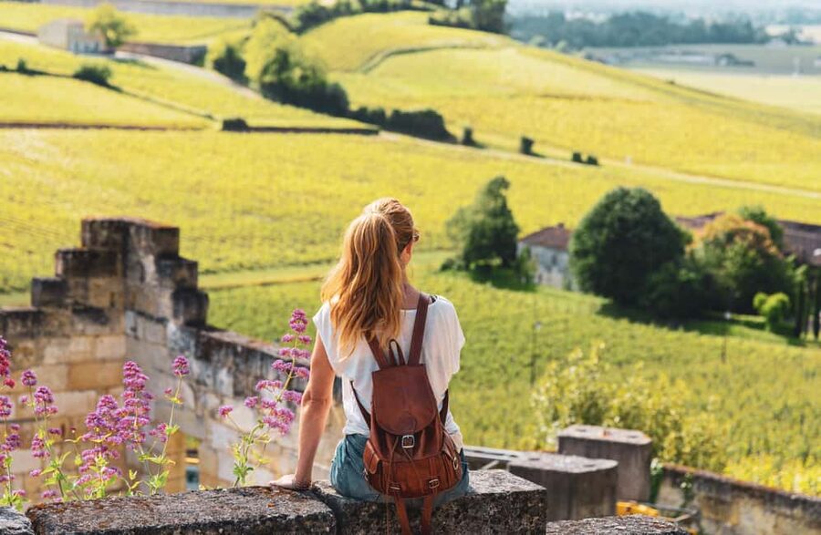 Full-day Saint-Emilion: Village, Undergrounds and Châteaux - Practical details that make the day easier