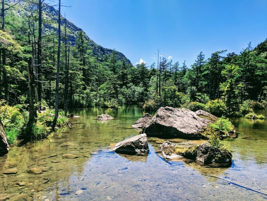 Full-Day Tour: Matsumoto Castle & Kamikochi Alpine Valley - Nawate-Dori and Its Frog-Themed Shops