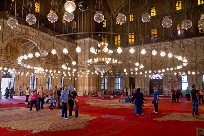 Full Day tour to great pyramids Sphinx Citadel and Bazaar - The guide and private transport make the price work