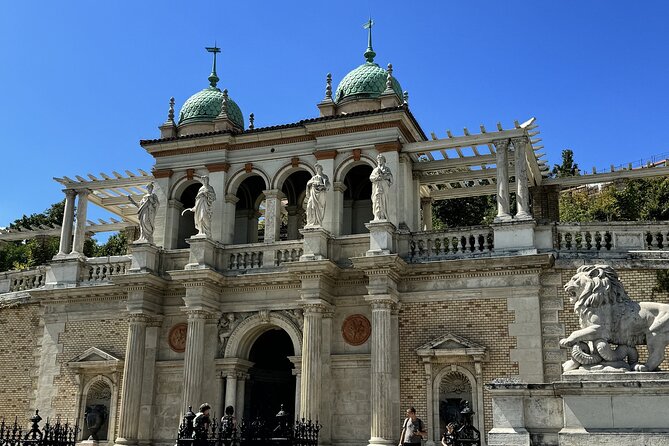 Gems of the Budapest Castle District Walking Tour - Statues and old streets tell the district’s story