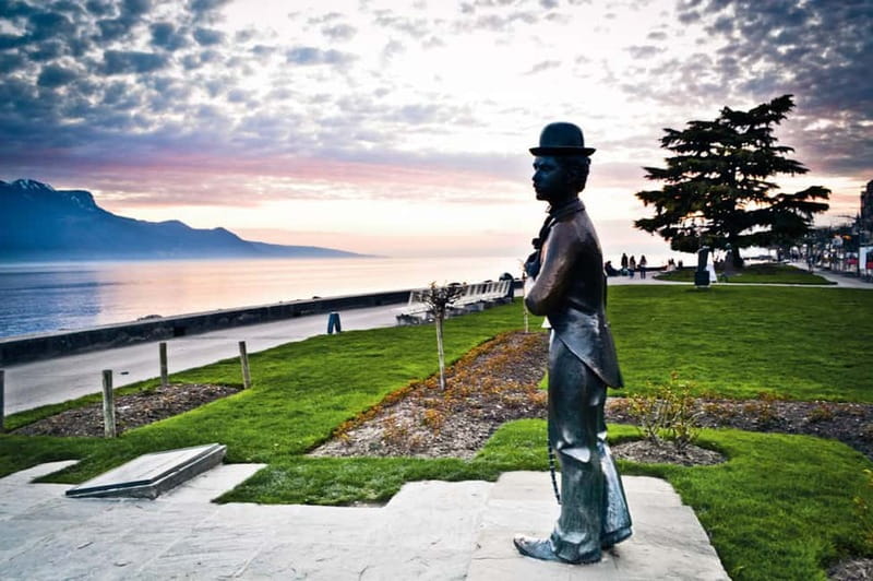 Geneva: Montreux, Chaplin’s World, Chillon Castle & Apéritif - Chillon Castle: superb setting, tight schedule