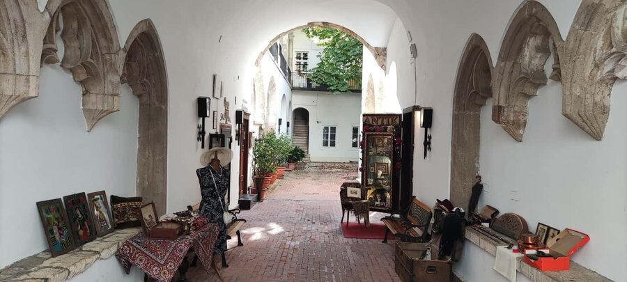 German guided tour through Budapest's castle district - What Gábor Glasner adds to the experience