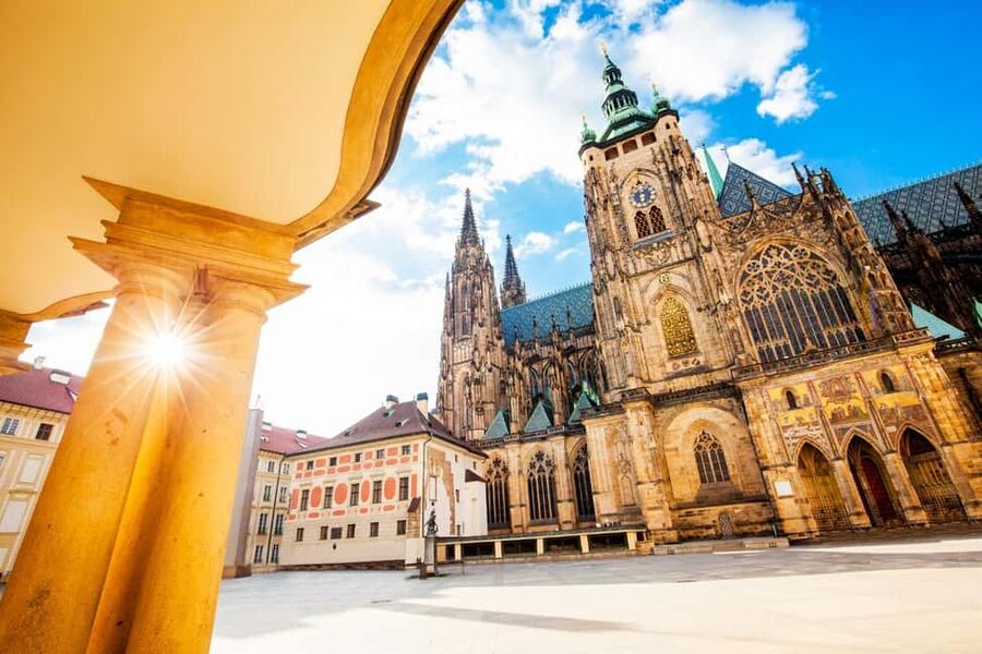 Get&Go:Prague Castle Ticket & E-Guide with Discount Vouchers - Starting with St. Vitus Cathedral