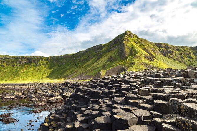 Giants Causeway & Castles Tour from Belfast: Guided tour - Key points at a glance
