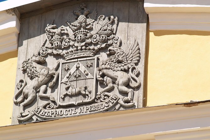 Group Day trip to Rundale Palace, Hill of Crosses & Bauska Castle - What the timing really feels like