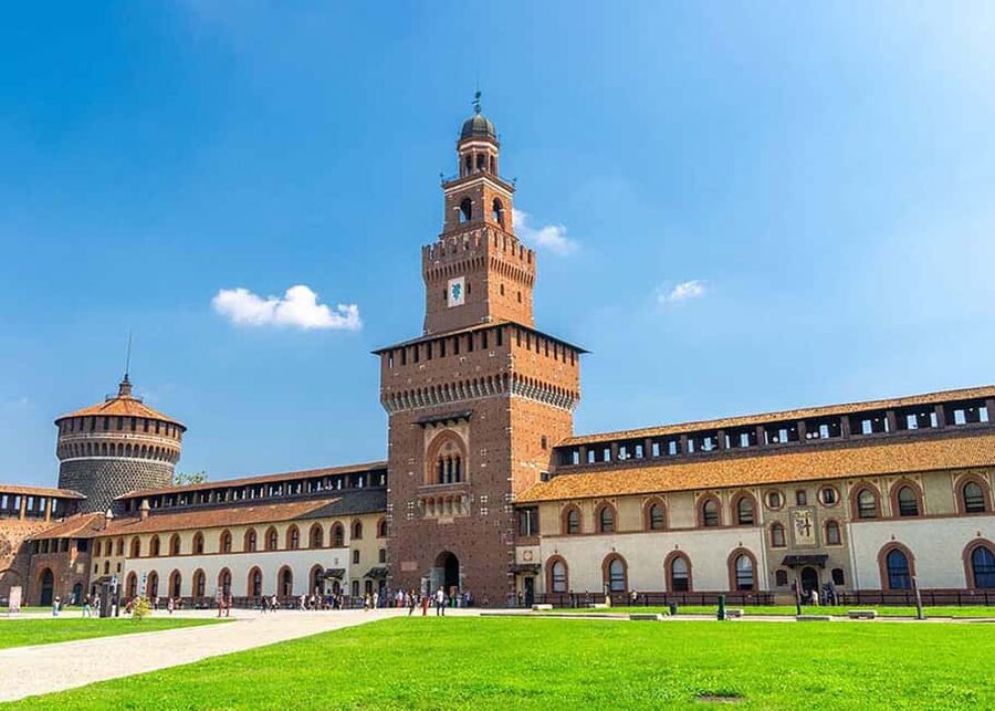Guided Tour: Discover Sforza Castle and Michelangelo's Art - Leonardo’s Milan: court life, engineering, and art