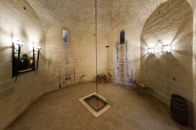 Guided tour of Almodovar Castle, entrance fee included - Who should book this castle visit?