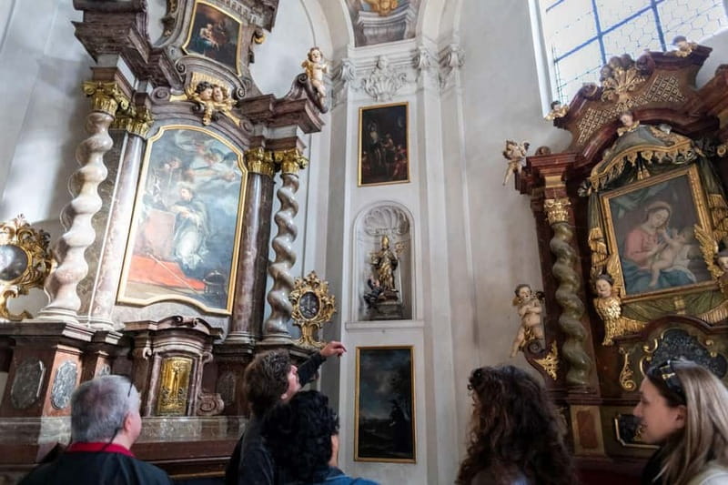Guided Tour of Prague Castle with Ticket and Transport - Golden Lane, the colorful finish