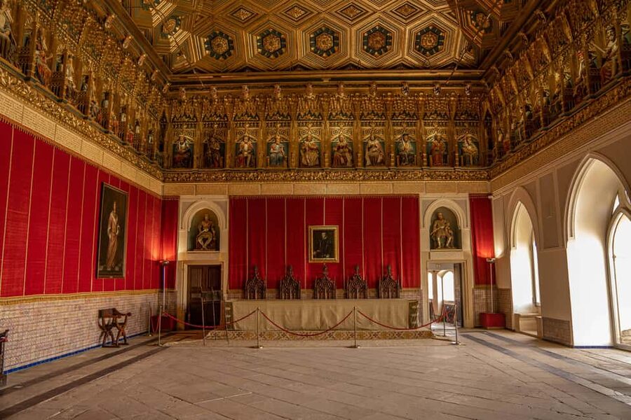 Guided tour of Segovia in Spanish: Cathedral and Alcázar - Key points at a glance