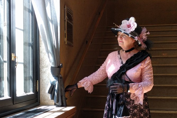 Guided Tour of the Fairmont Le Chateau Frontenac in Quebec City - Guides who make the stories memorable