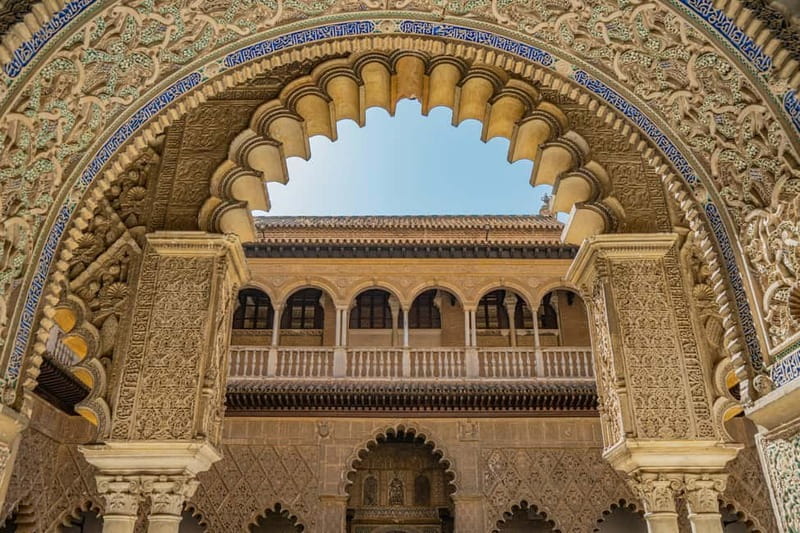 Guided Tour of the Royal Alcázar of Seville in a Small Group - Starting at Naturanda on Calle Francos