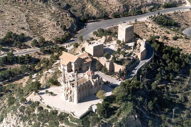 Guided tour of Vinalopó Castles and Wine Tasting - Santuario Santa Magdalena and its modernist surprise