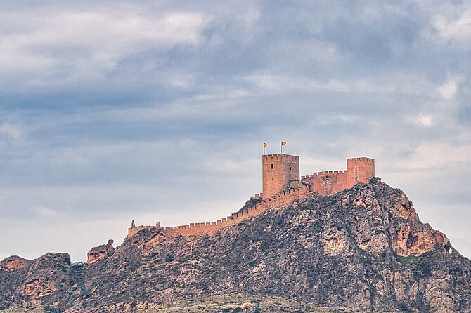 Guided tour of Vinalopó Castles and Wine Tasting - Castillo de la Mola, where two eras meet