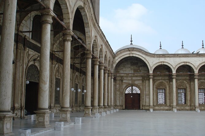 Guided Tour to Giza Pyramids, Museum, Citadel and Khan El Khalili - Timing, comfort, and what to bring