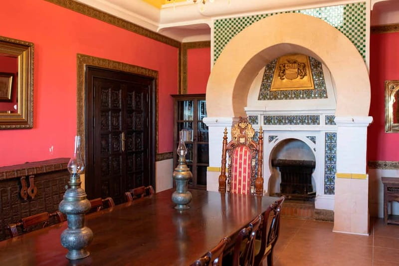 Guided Visit to the Castle of Láchar, Granada - Inside the palace: library, smoking room, and weapons room