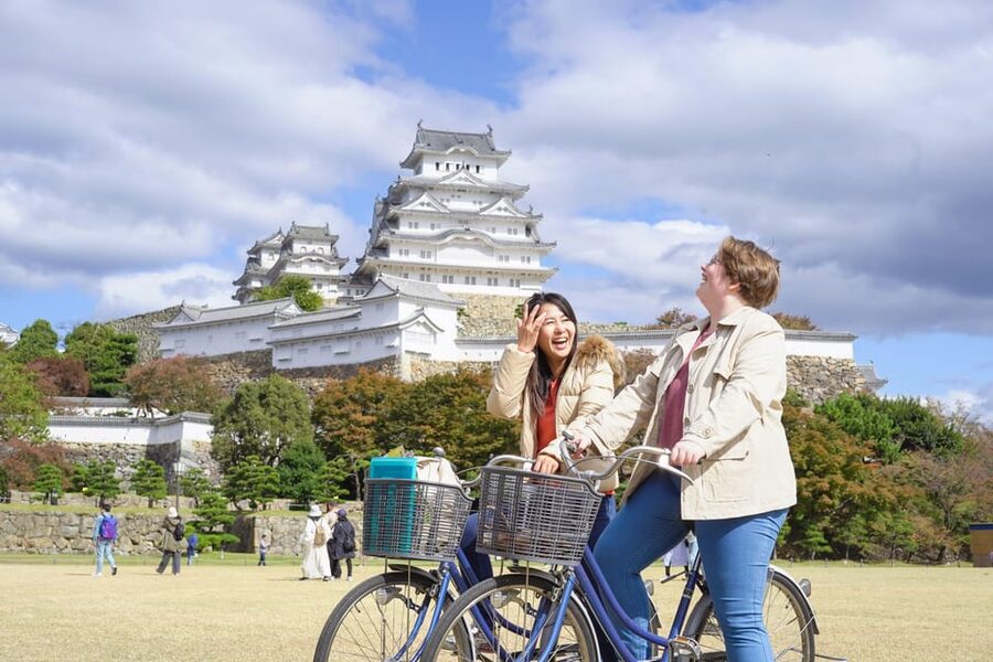 Half-day Himeji Castle Town Bike Tour with Lunch - Koko-en Garden and tea at the end