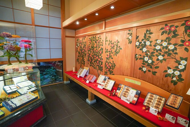 Half-day Himeji Castle Town Bike Tour with Lunch - Meeting your guide at Himeji Station
