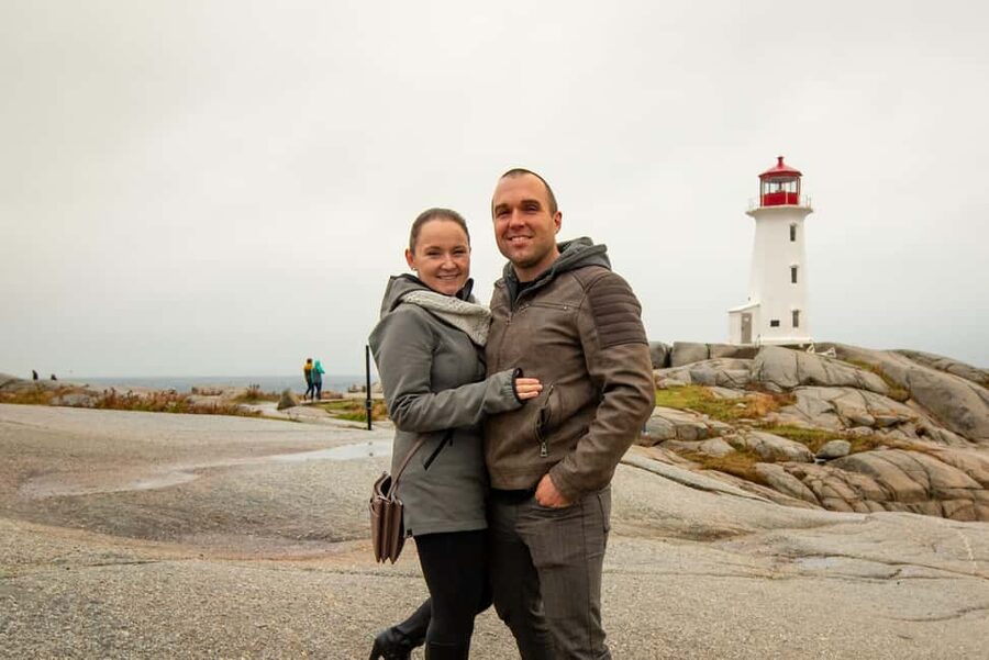 Halifax: Peggy's Cove, Citadel and Titanic Cemetery Tour - Who should book this tour?