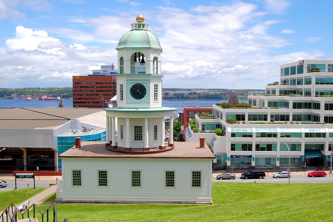 Halifax Premium Tour: Peggy's Cove, Citadel & Titanic Cemetery - Peggy’s Cove and the lighthouse: beautiful, brief, and exposed