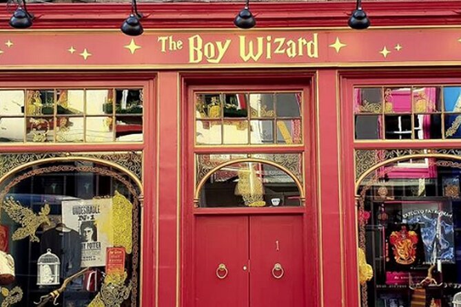 Harry Potter Tour & Edinburgh Castle Visit - Old Town lanes, landmarks, and the city’s darker mood