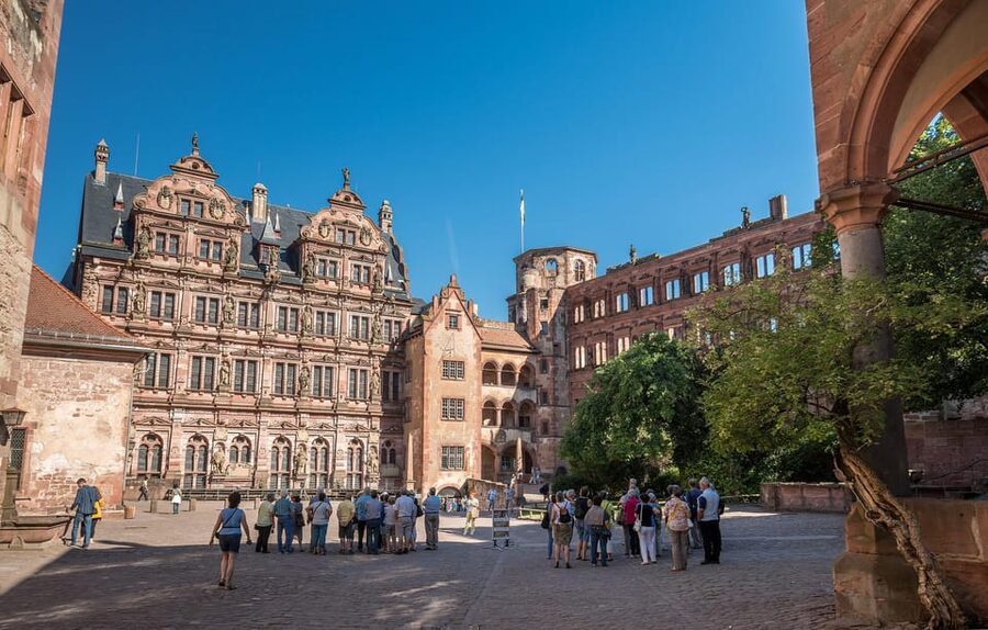 Heidelberg: Heidelberg Castle Garden & Outside Private Tour - The castle garden and its views over Heidelberg