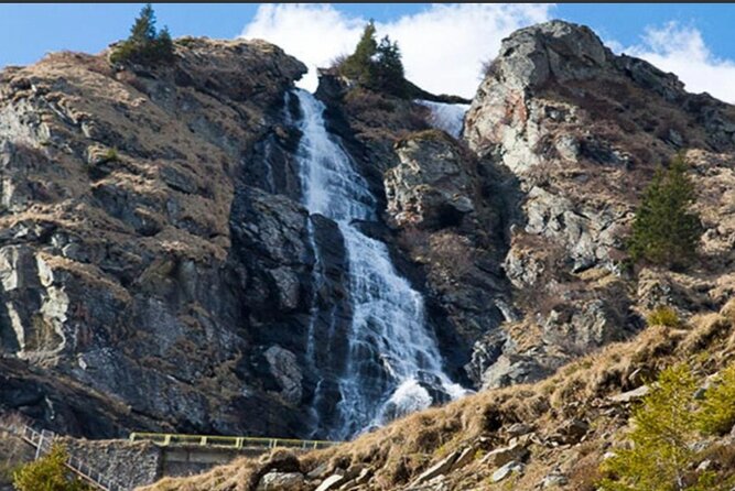 Hike to Poenari Fortress, Vidraru Dam, Argeș Monastery - Private - Food, timing, and what to bring