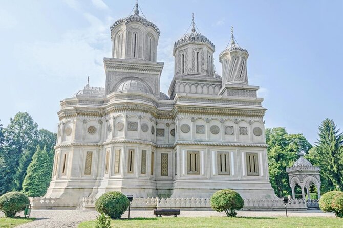 Hiking to the Poenari Fortress and Princely Court of Târgoviște - What the 11-hour schedule means in practice