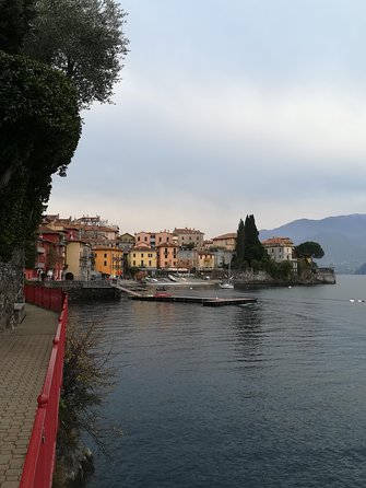 HIKING TOUR: VARENNA, Castle of VEZIO Villa MONASTERO, FIUMELATTE - Why this Varenna hike is different from a normal Lake Como walk