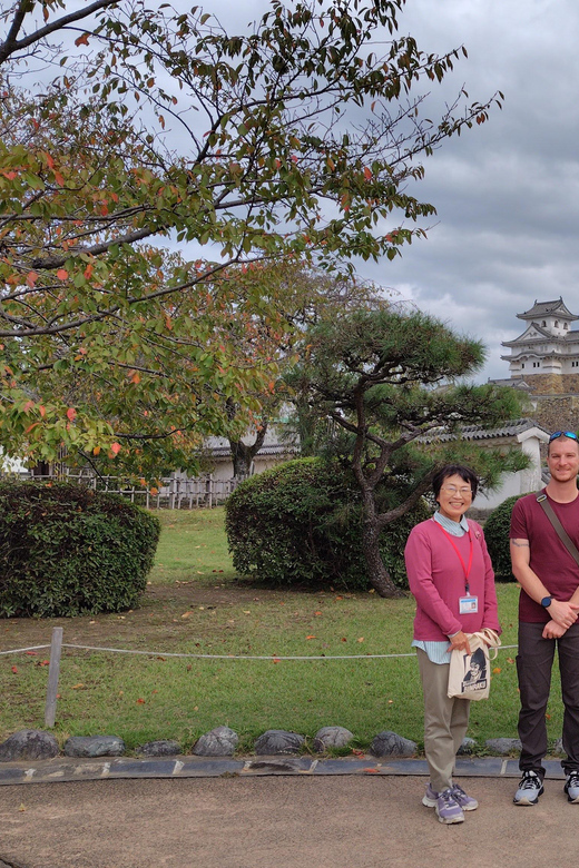 Himeji: Express Guided Tour of Himeji Castle in 90 Minutes - The castle’s long survival
