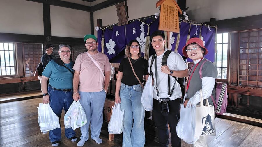 Himeji: Himeji Castle Guided Tour – UNESCO Heritage - Kokoen Garden adds a quiet hour