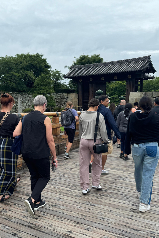 Himeji: Himeji Castle Guided Tour – UNESCO Heritage - Price, group size, and what you get