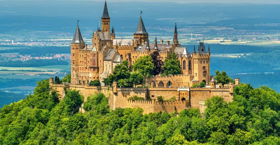 Hohenzollern Castle: Full-Day Tour from Frankfurt - Ramparts, towers, and a family dynasty
