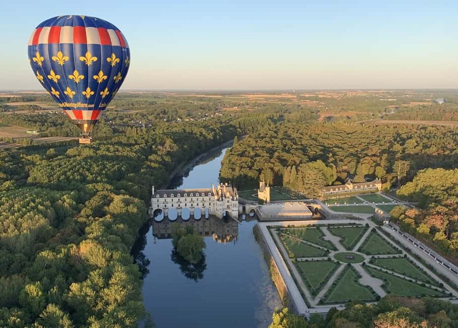 Hot Air Balloon Flight above the Castle of Chenonceau - The One-Hour Flight Above the Loire Valley