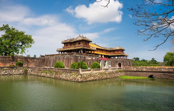 Hue City and The Citadel via Hai Van Pass Daily Small Group Tour - Key points at a glance