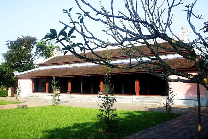 Hue City and The Citadel via Hai Van Pass Daily Small Group Tour - Walking through Hue Imperial City