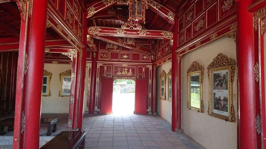 Hue Customizable Tour with Imperial Citadel & Forbidden City - From the Flag Tower to Noon Gate