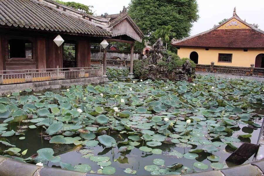 Hue Customizable Tour with Imperial Citadel & Forbidden City - Hien Lam Pavilion, Dynastic Urns, and Ancestral Temples