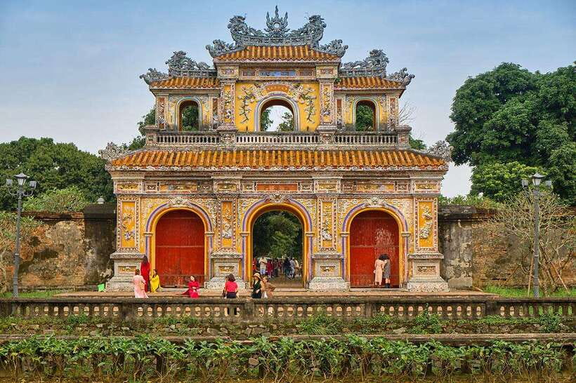 Hue: Hue Walking Tour to Imperial Citadel with Tour Guide - Why Hue’s Imperial Citadel is easier with a human guide