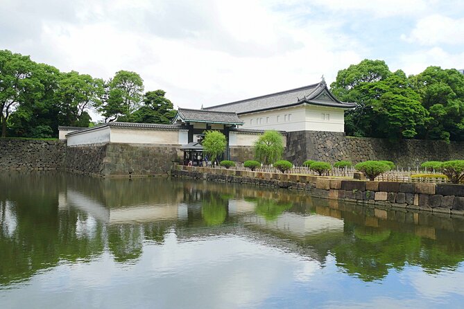 Imperial Palace East Garden and Edo Castle Walking Tour in Tokyo - Is $25 a fair price?