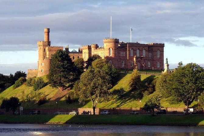 INVERGORDON PORT Tour of Culloden, Cairns & Cawdor Castle - What the Guides Add to the Day