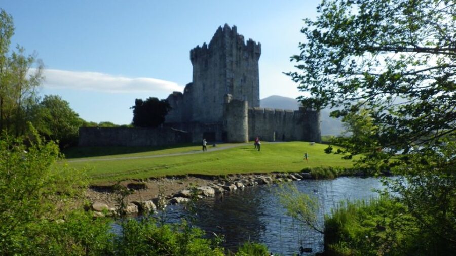 Ireland: Blarney Castle, Kilkenny & Irish Whiskey 3-Day Tour - Waterford offers choices after the coast