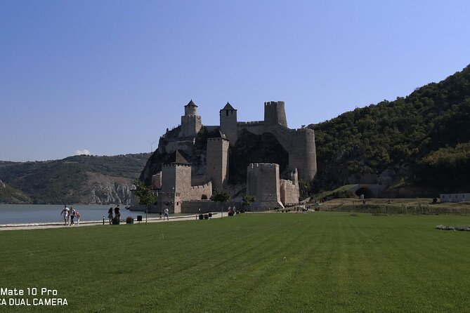 Iron Gates Tour (Golubac Fortress, Lepenski Vir, Captain's Misha Hill) - The morning drive from Belgrade to the Danube