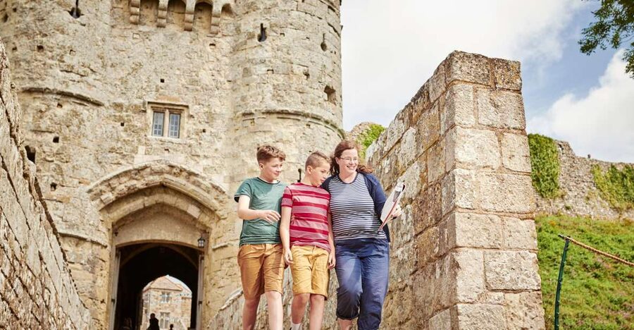 Isle of Wight: Carisbrooke Castle Entry Ticket - Patrol the battlements and climb the castle mound